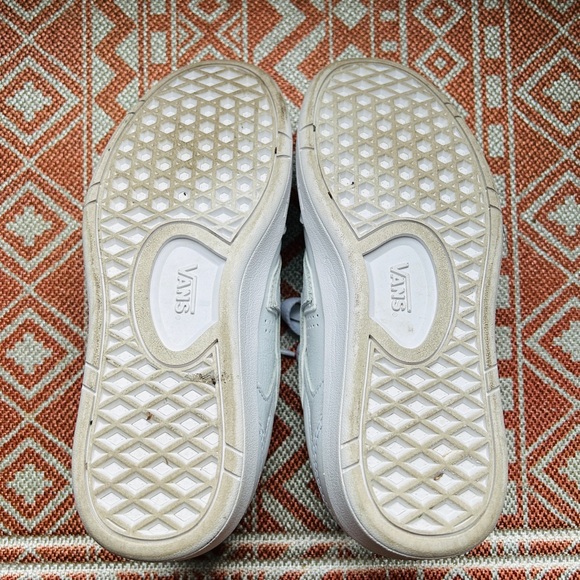 *SOLD* Vans Lowland CC - Picture 3 of 8